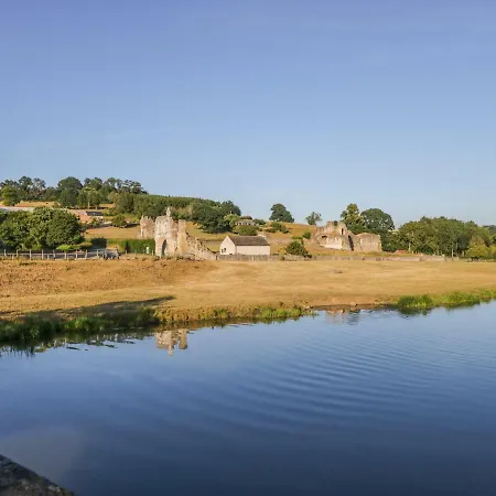 The At Manor Farm Holiday home *
